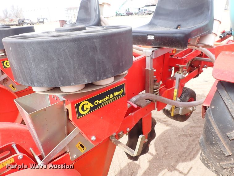 image for item DS7040 2019 Checchi & Magli Trium 45 TS  transplanter