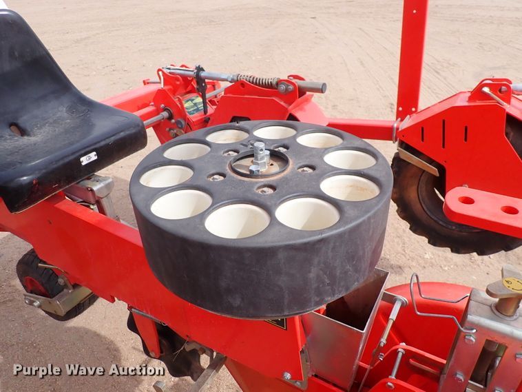 image for item DS7040 2019 Checchi & Magli Trium 45 TS  transplanter