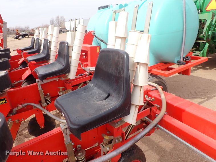 image for item DS7040 2019 Checchi & Magli Trium 45 TS  transplanter