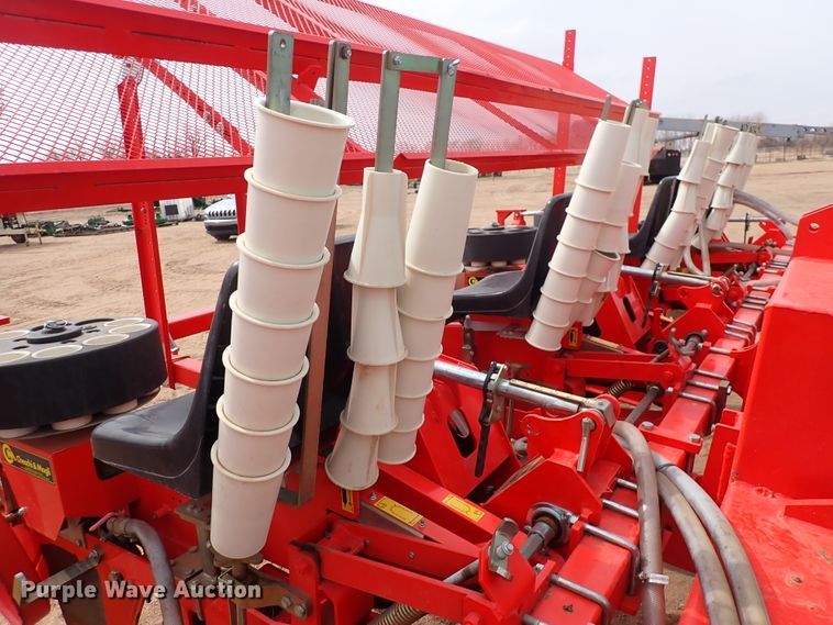 image for item DS7040 2019 Checchi & Magli Trium 45 TS  transplanter