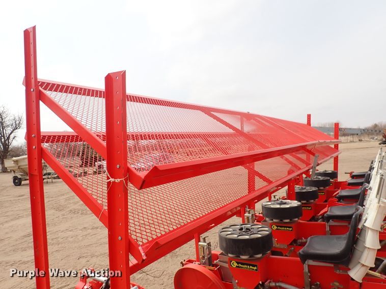 image for item DS7040 2019 Checchi & Magli Trium 45 TS  transplanter