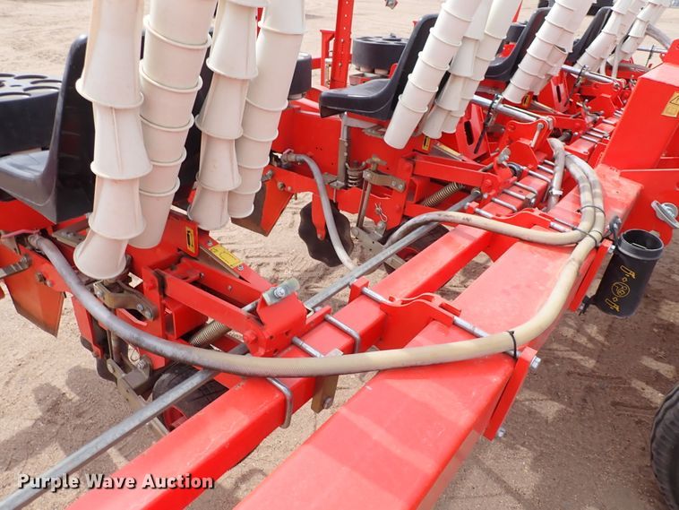 image for item DS7040 2019 Checchi & Magli Trium 45 TS  transplanter