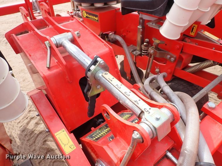 image for item DS7040 2019 Checchi & Magli Trium 45 TS  transplanter