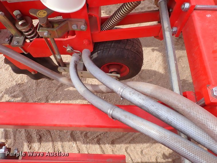 image for item DS7040 2019 Checchi & Magli Trium 45 TS  transplanter