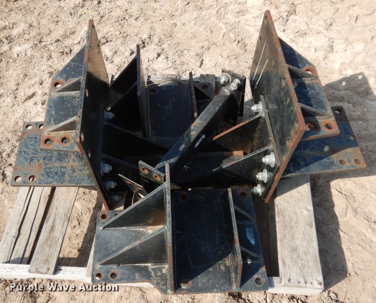 image for item ED9967 (2) saddle tanks