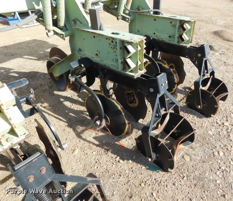 image for item GP9552 Orthman 642-097  strip-till