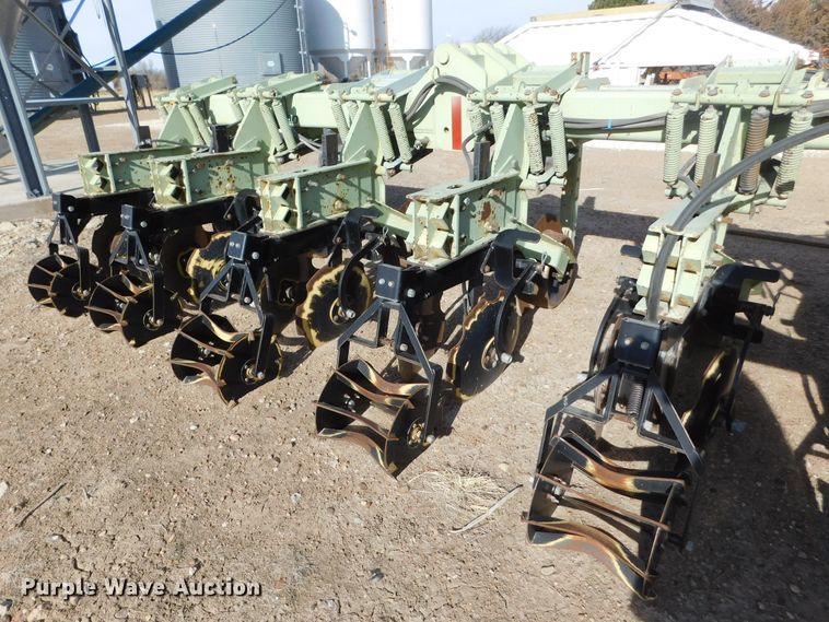 image for item GP9552 Orthman 642-097  strip-till