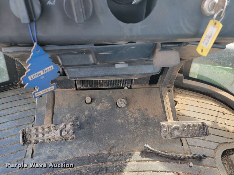 image for item HF9270 1993 John Deere 8570  4WD tractor