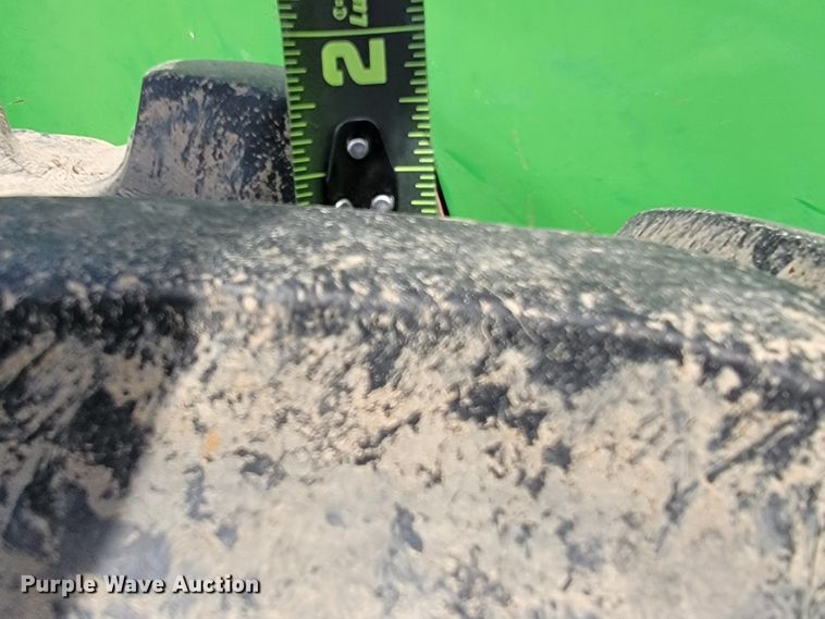 image for item HF9270 1993 John Deere 8570  4WD tractor