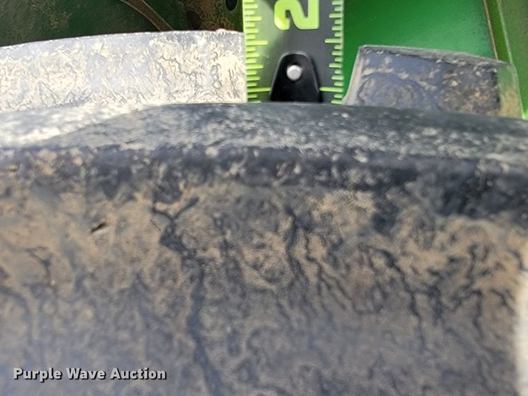 image for item HF9270 1993 John Deere 8570  4WD tractor