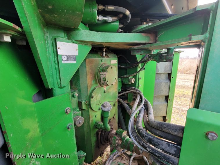 image for item HF9270 1993 John Deere 8570  4WD tractor