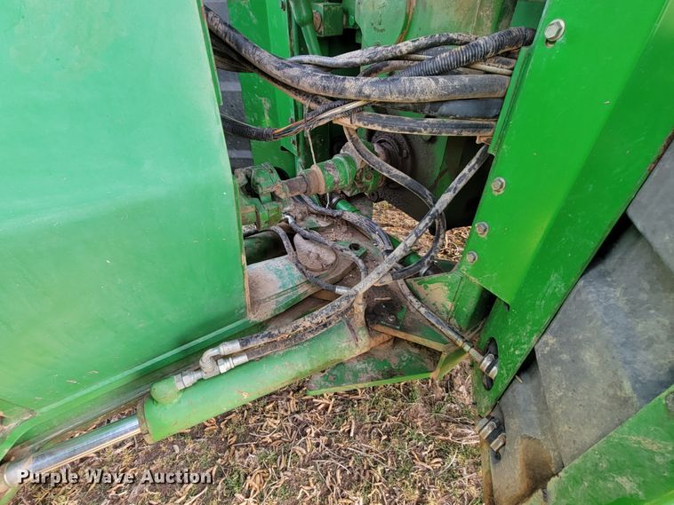 image for item HF9270 1993 John Deere 8570  4WD tractor