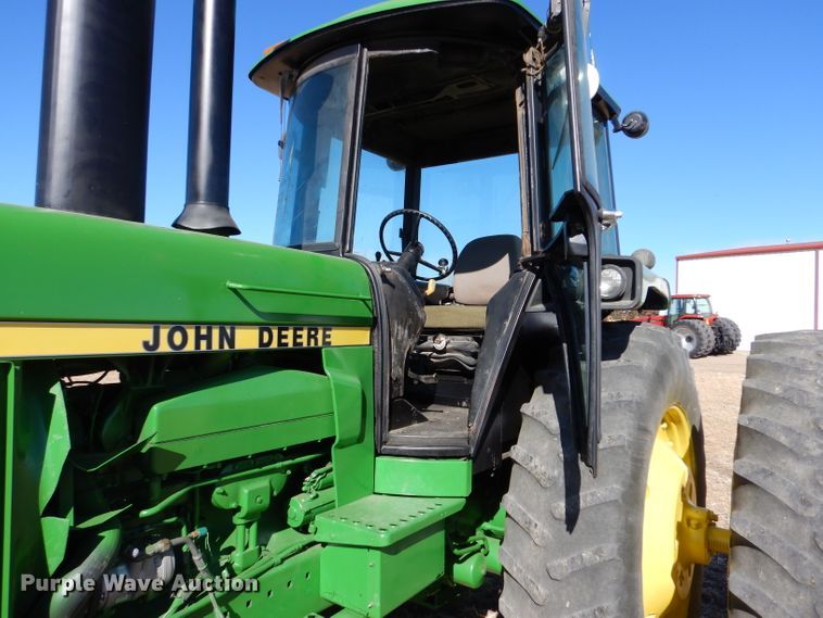 image for item IE9739 1978 John Deere 4840  tractor