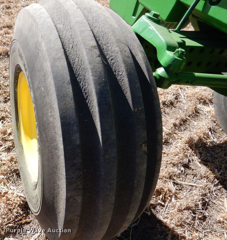 image for item IE9739 1978 John Deere 4840  tractor