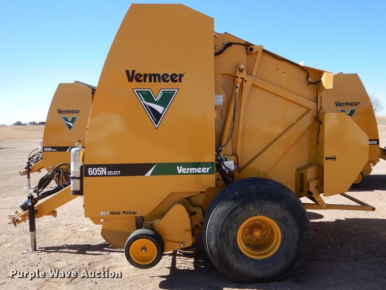 image for item IE9740 Vermeer 605N  round baler
