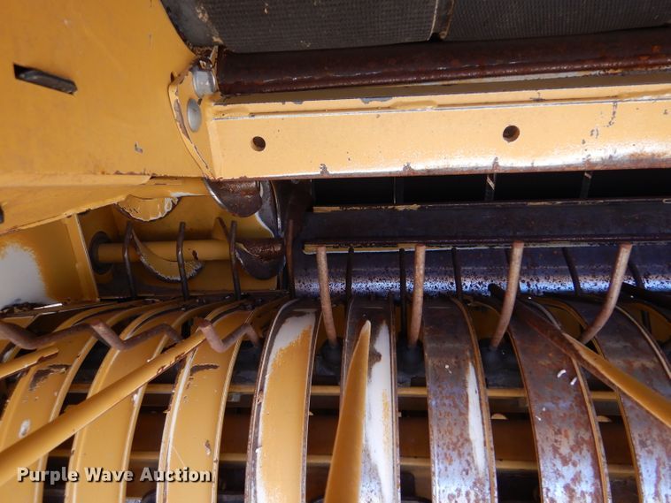 image for item IE9740 Vermeer 605N  round baler