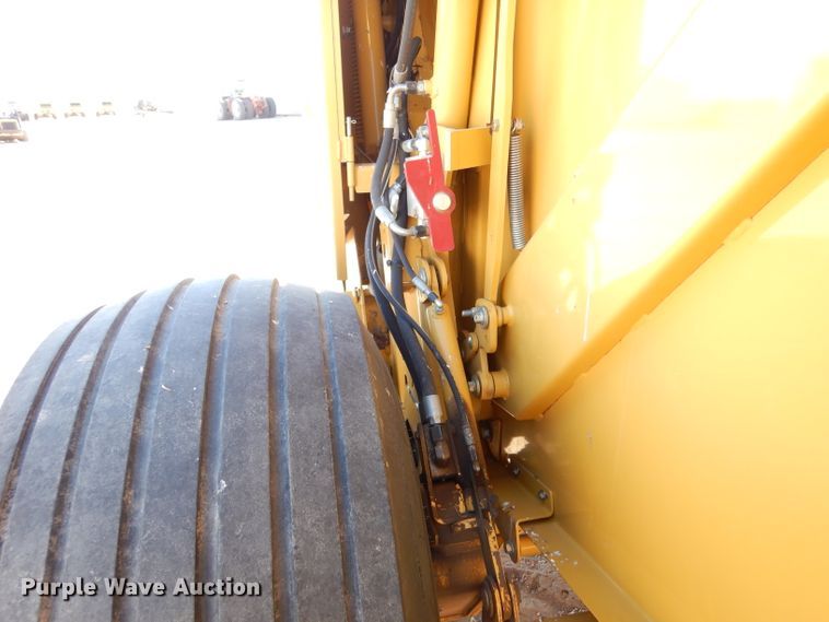 image for item IE9740 Vermeer 605N  round baler