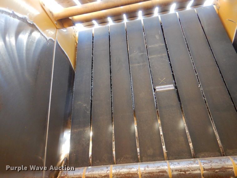 image for item IE9740 Vermeer 605N  round baler