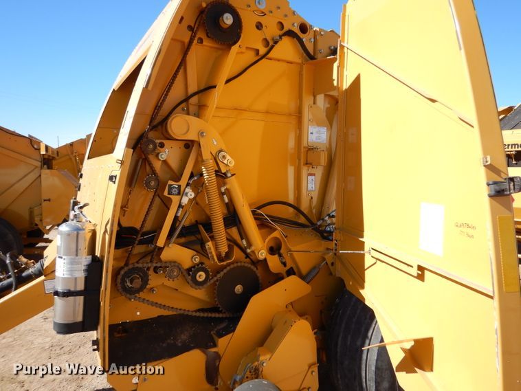 image for item IE9740 Vermeer 605N  round baler