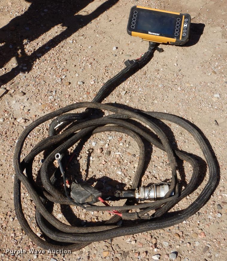 image for item IE9740 Vermeer 605N  round baler