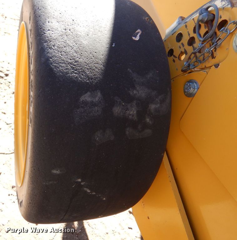 image for item IE9740 Vermeer 605N  round baler