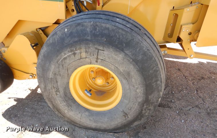 image for item IE9740 Vermeer 605N  round baler