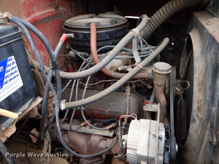 image for item IE9741 1968 International Loadstar 1800  grain truck