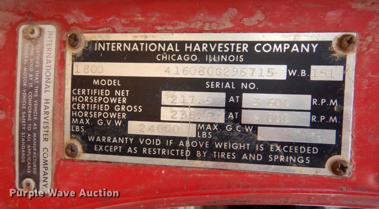 image for item IE9741 1968 International Loadstar 1800  grain truck