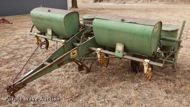 image for item IE9743 Ag equipment