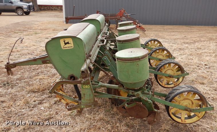 image for item IE9743 Ag equipment