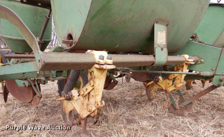 image for item IE9743 Ag equipment
