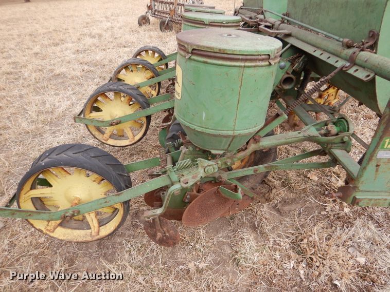 image for item IE9743 Ag equipment
