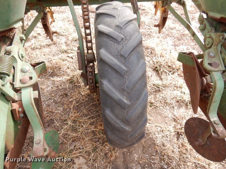 image for item IE9743 Ag equipment