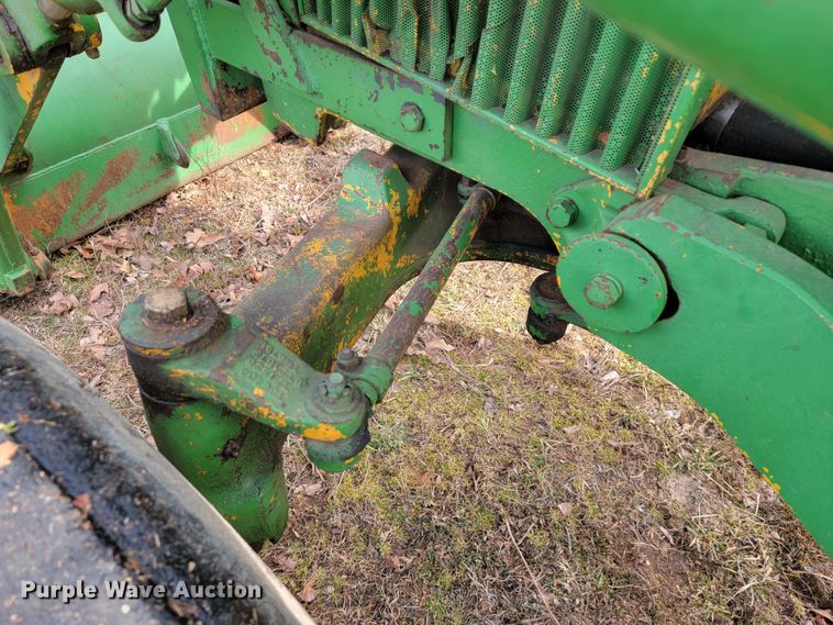 image for item JE9894 John Deere 401  tractor