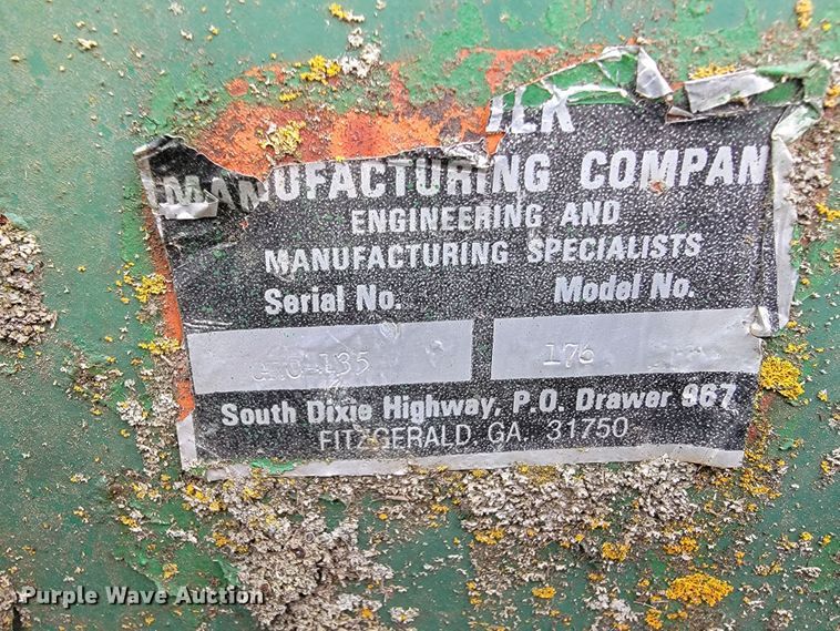 image for item JE9894 John Deere 401  tractor