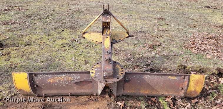 image for item JE9894 John Deere 401  tractor