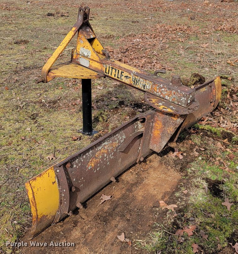 image for item JE9894 John Deere 401  tractor