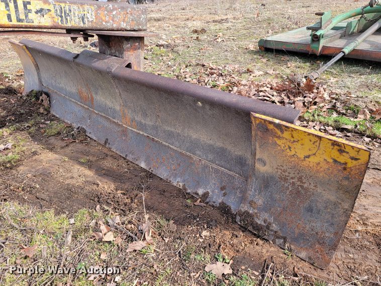 image for item JE9894 John Deere 401  tractor