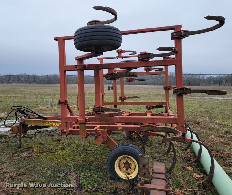 image for item JE9896 Sunflower 2331-24  chisel