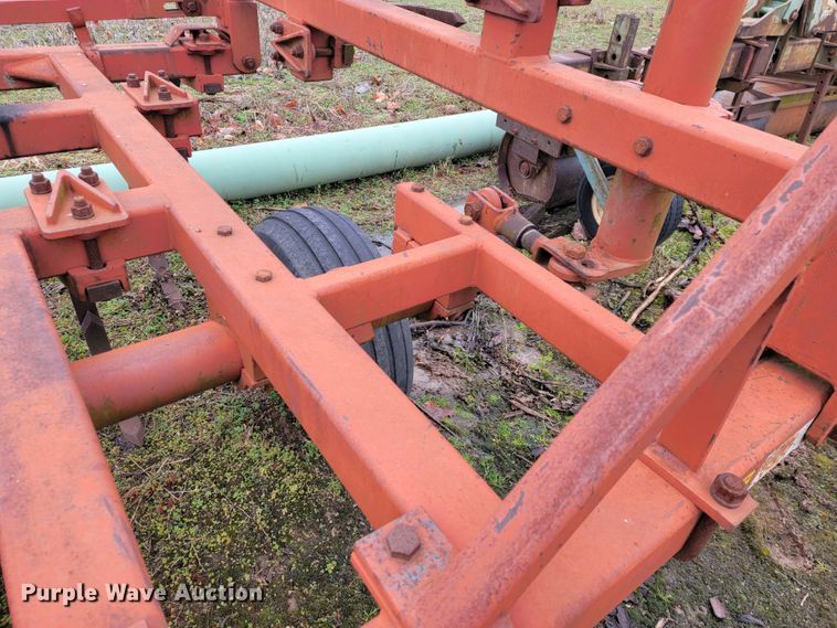 image for item JE9896 Sunflower 2331-24  chisel