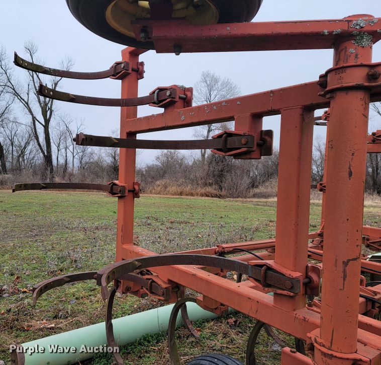 image for item JE9896 Sunflower 2331-24  chisel