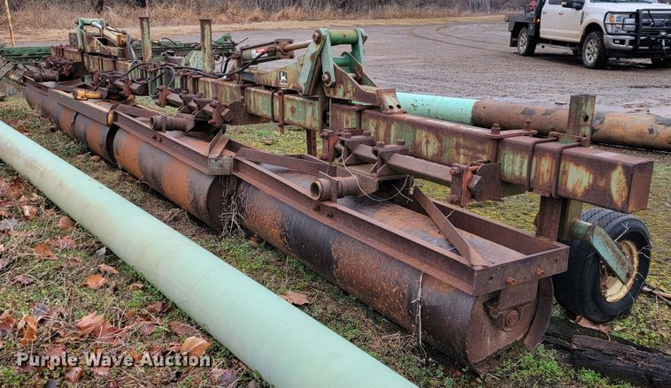 image for item JE9897 John Deere ER020  soil compactor