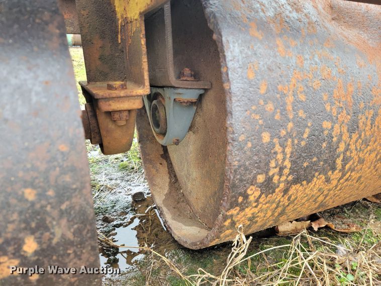 image for item JE9897 John Deere ER020  soil compactor