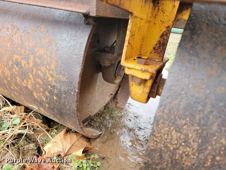 image for item JE9897 John Deere ER020  soil compactor