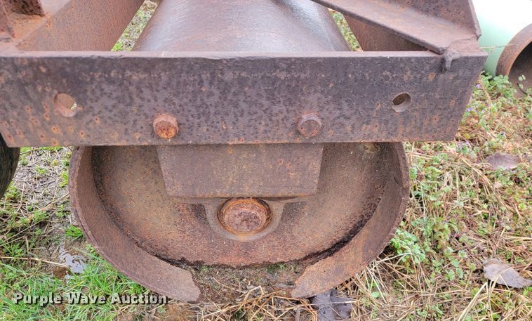 image for item JE9897 John Deere ER020  soil compactor