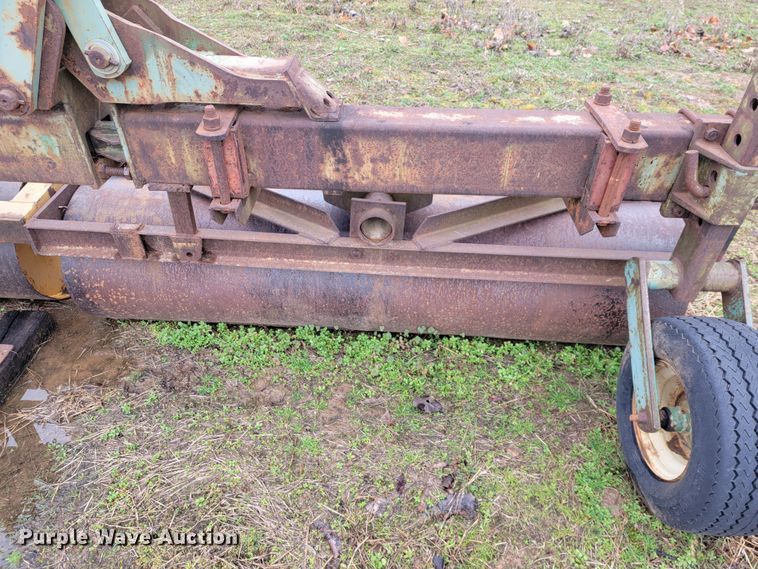 image for item JE9897 John Deere ER020  soil compactor