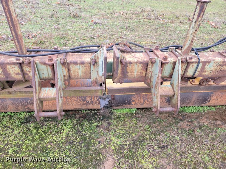 image for item JE9897 John Deere ER020  soil compactor