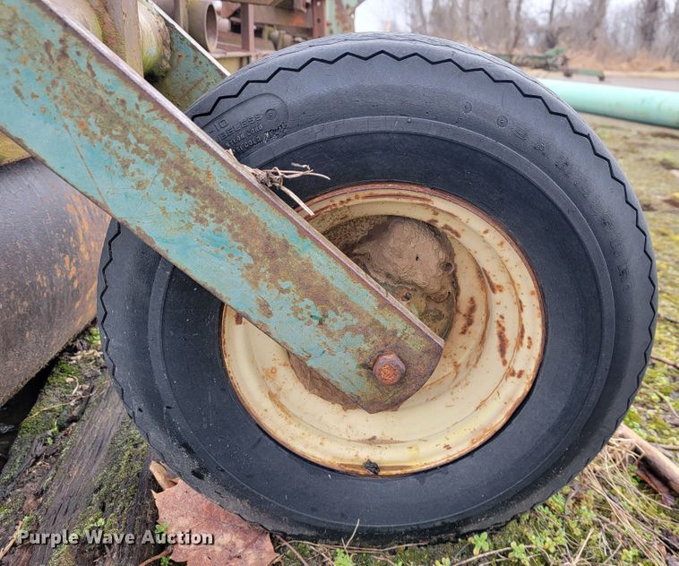 image for item JE9897 John Deere ER020  soil compactor