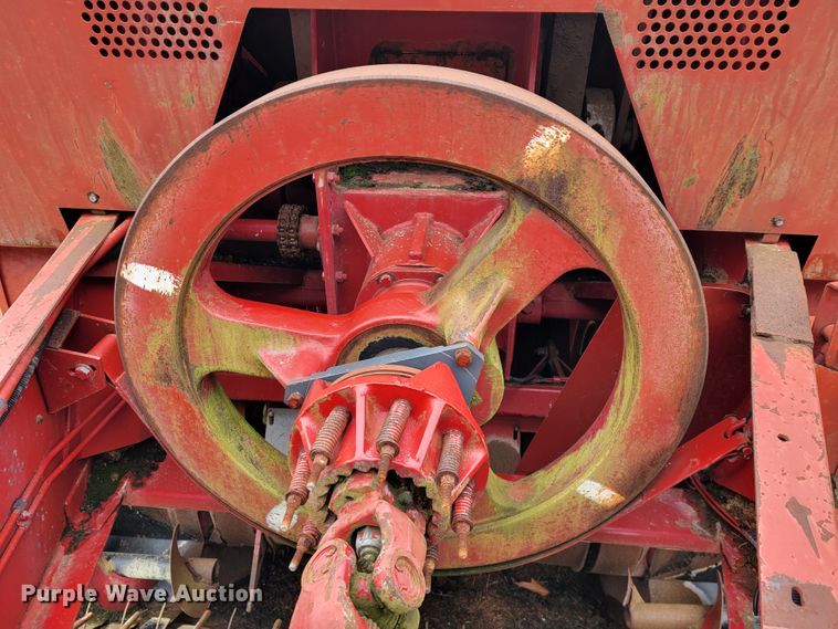 image for item JE9898 Case 8580  large square baler