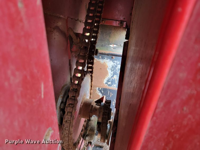 image for item JE9898 Case 8580  large square baler